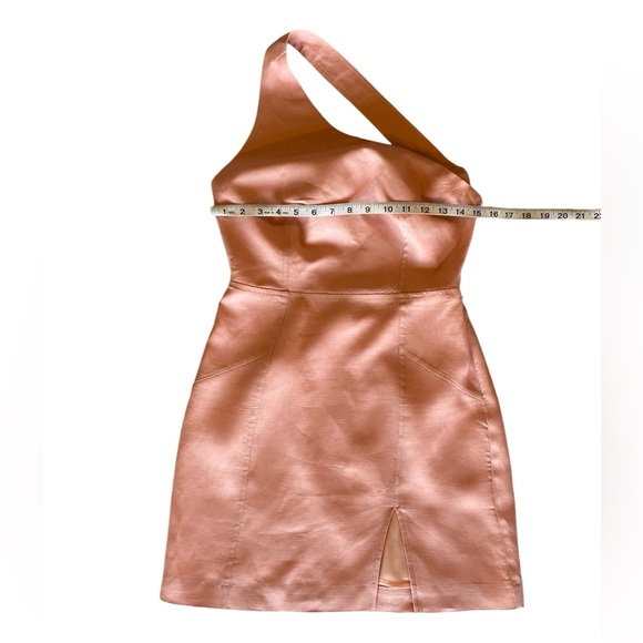 Stunning Amalie 100% Linen Peach Bow One-Shoulder Dress Size 6 Great Condition! - Picture 9 of 12